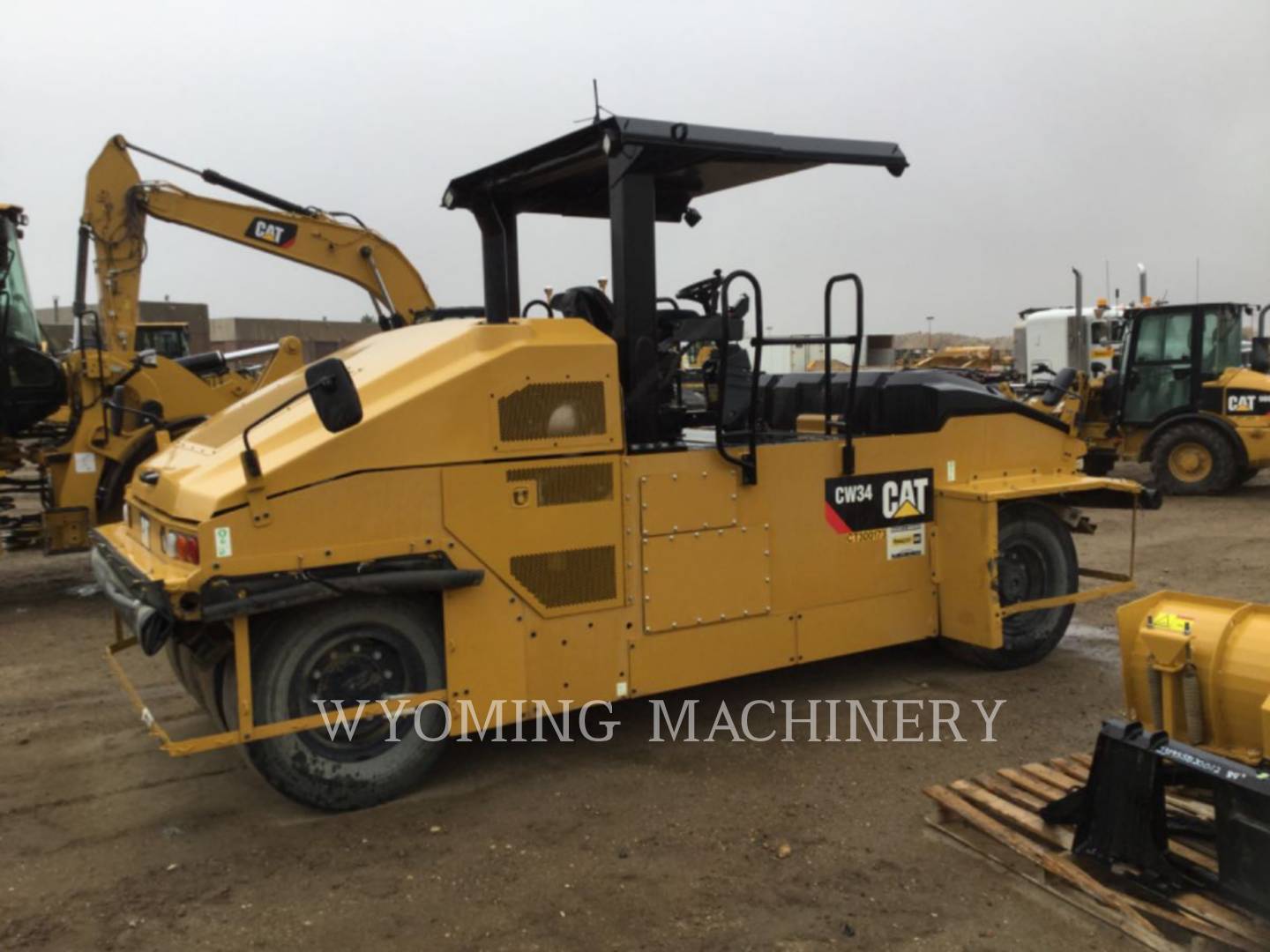 2015 Caterpillar CW34 Compactor