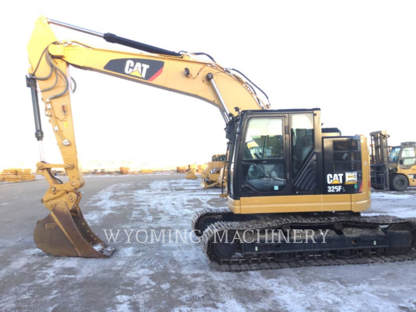 2019 Caterpillar 325FL Excavator