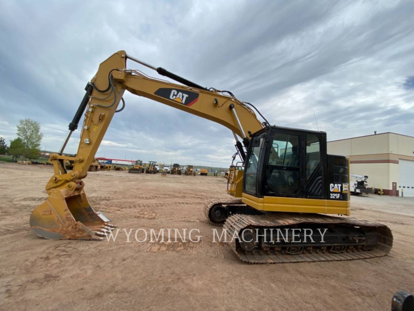 2019 Caterpillar 325FL Excavator