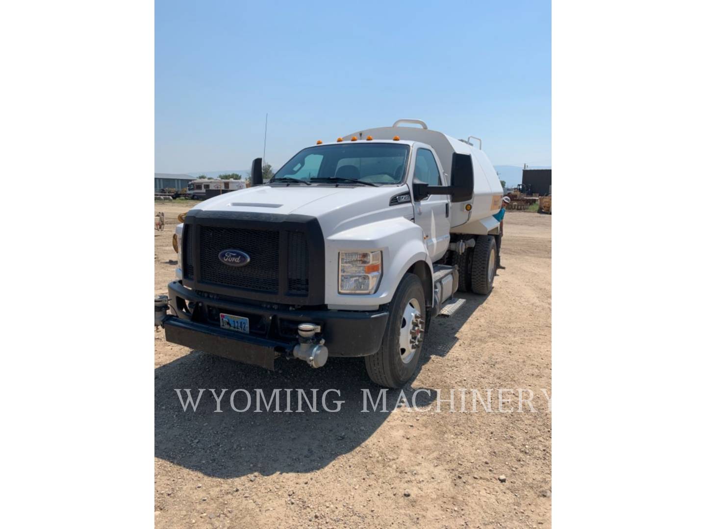 2018 Ford F750 WT Truck