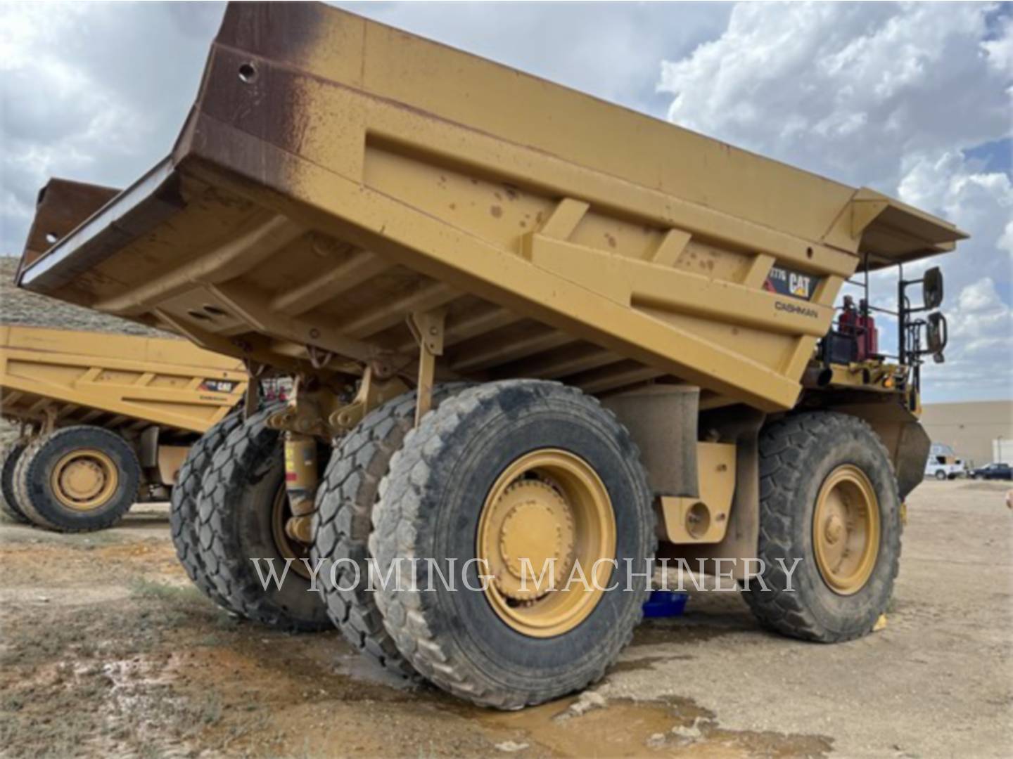 2012 Caterpillar 777G Truck