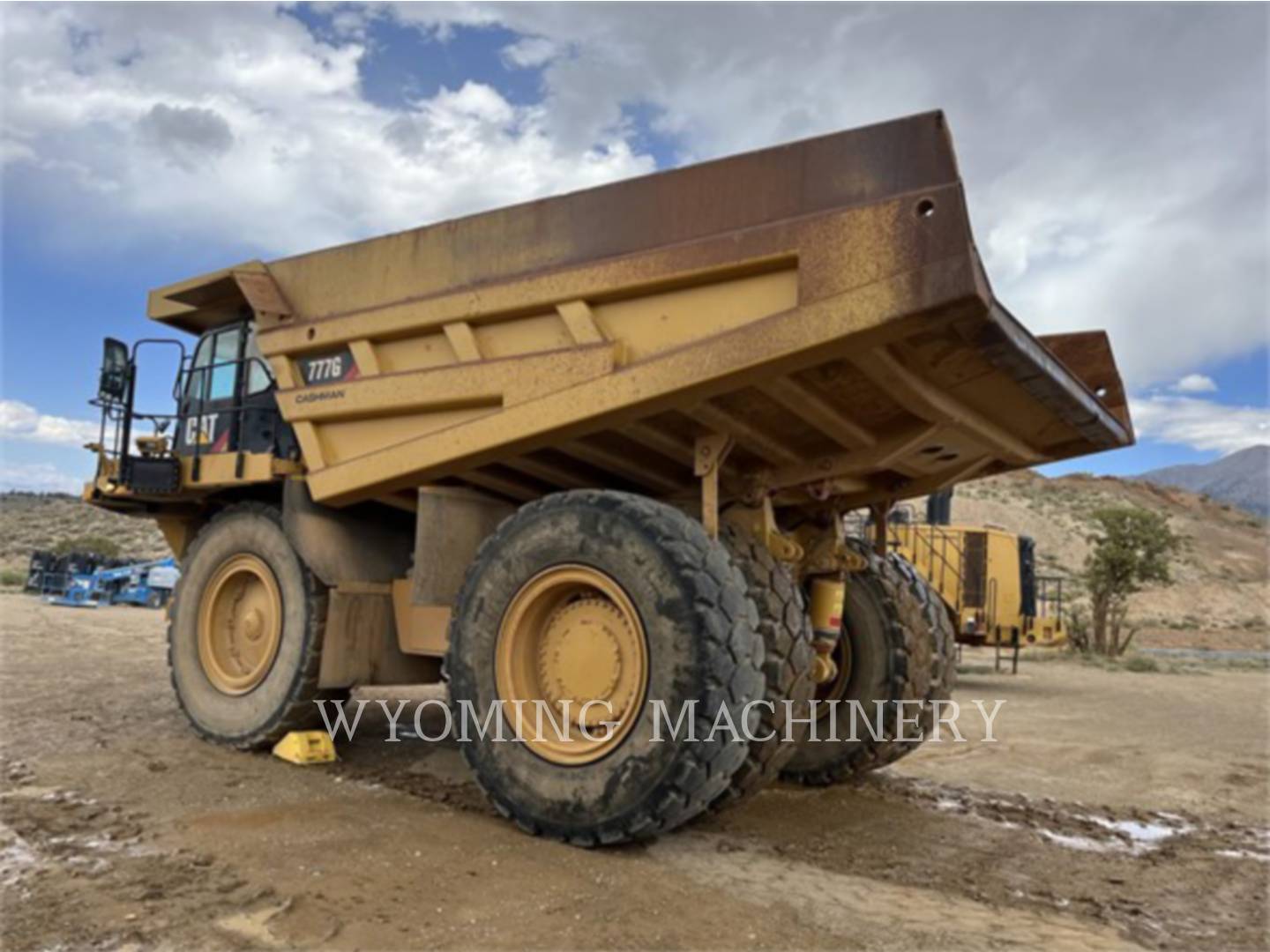 2012 Caterpillar 777G Truck