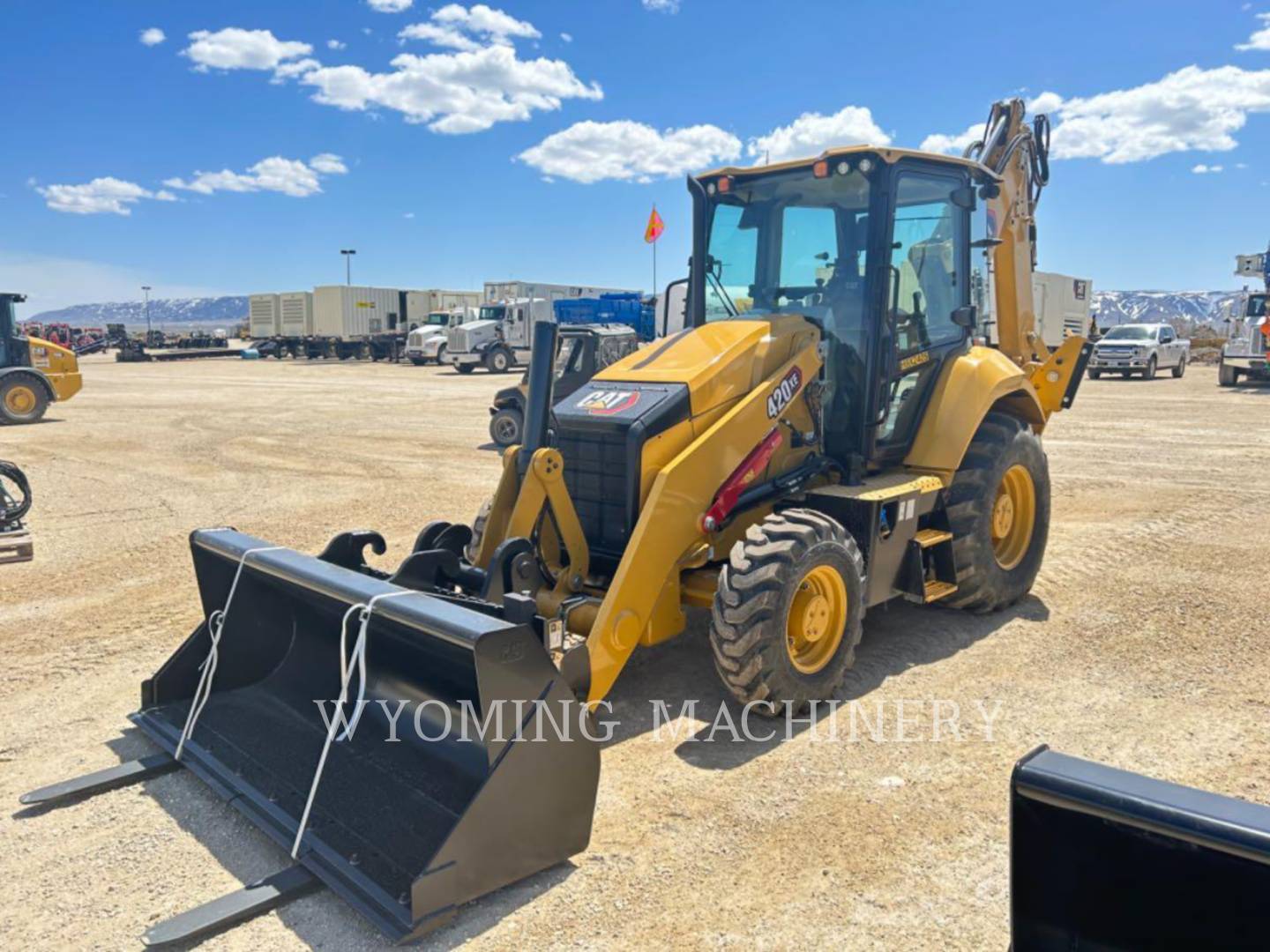 2023 Caterpillar 420 XE Tractor Loader Backhoe