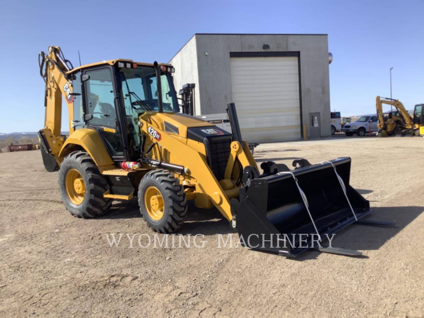 2023 Caterpillar 420 XE Tractor Loader Backhoe