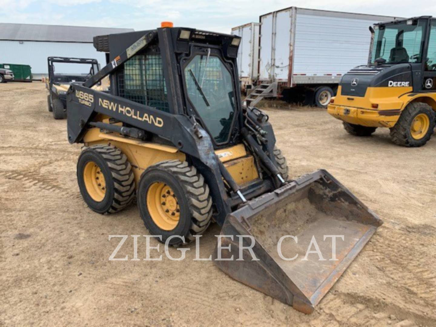 1995 New Holland LX665 Skid Steer Loader for sale in MINNEAPOLIS, MN ...