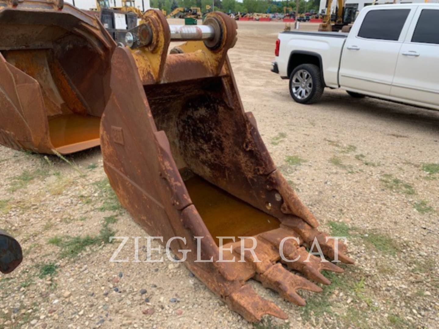 2010 Caterpillar DBLINK36" DIG BUCKET Bucket