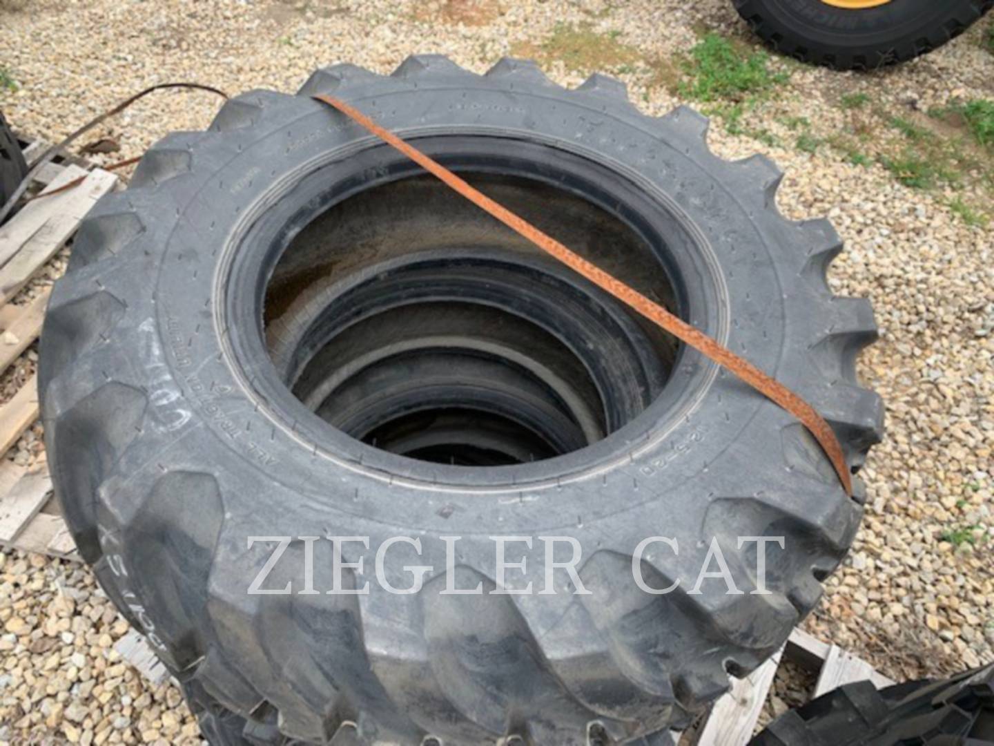 2010 Misc TELEHANDLER TIRES Misc