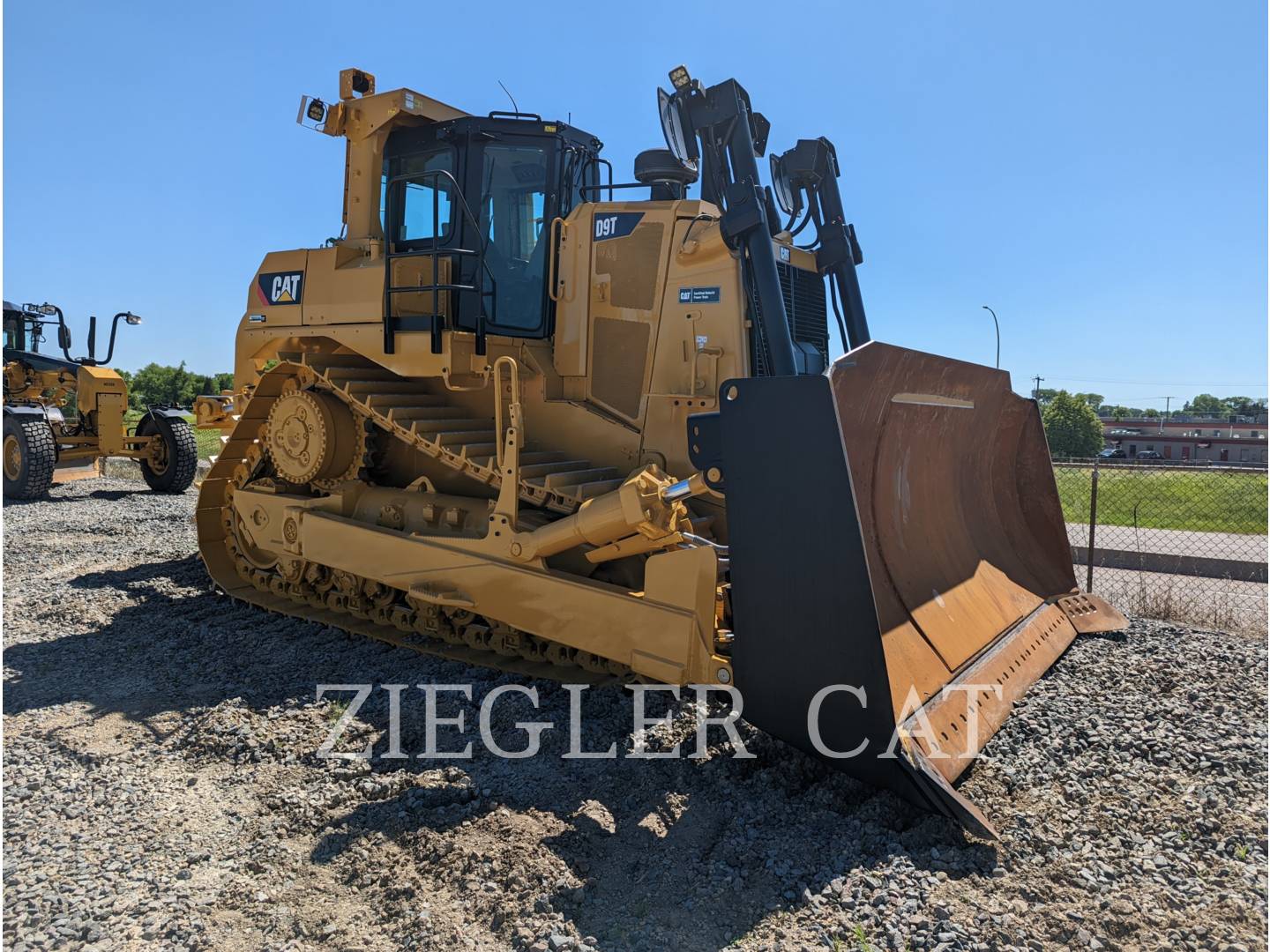 2016 Caterpillar D9T Dozer