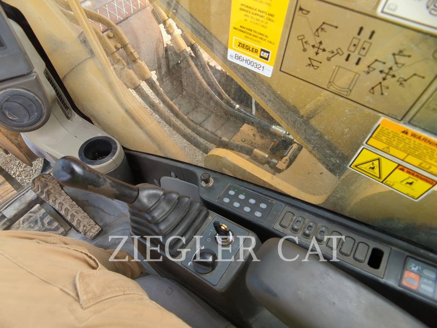 2006 Caterpillar 330DL Excavator