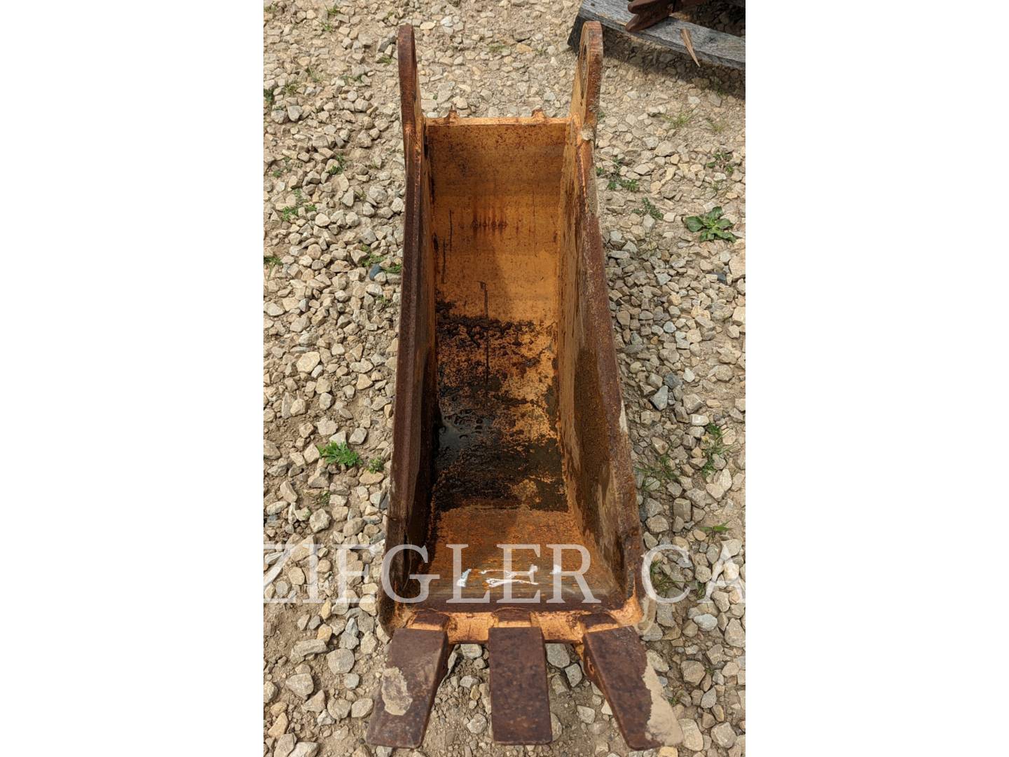 2000 Misc 12"TRENCHBHLLINKAGE Bucket