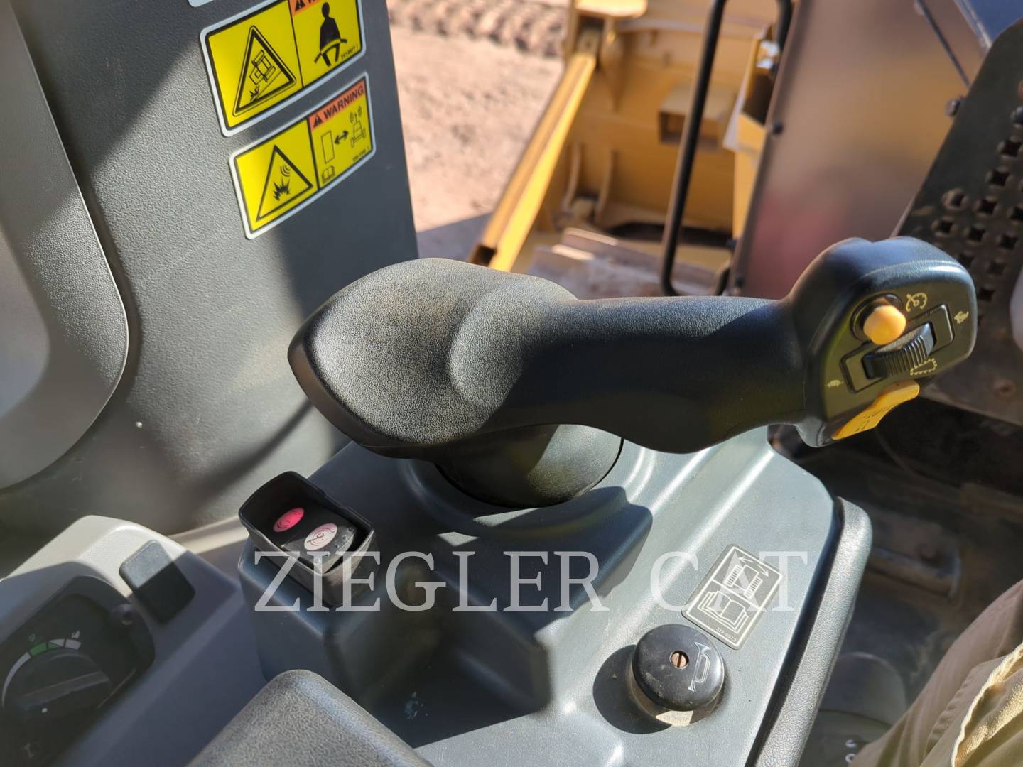 2015 Caterpillar D7E Dozer