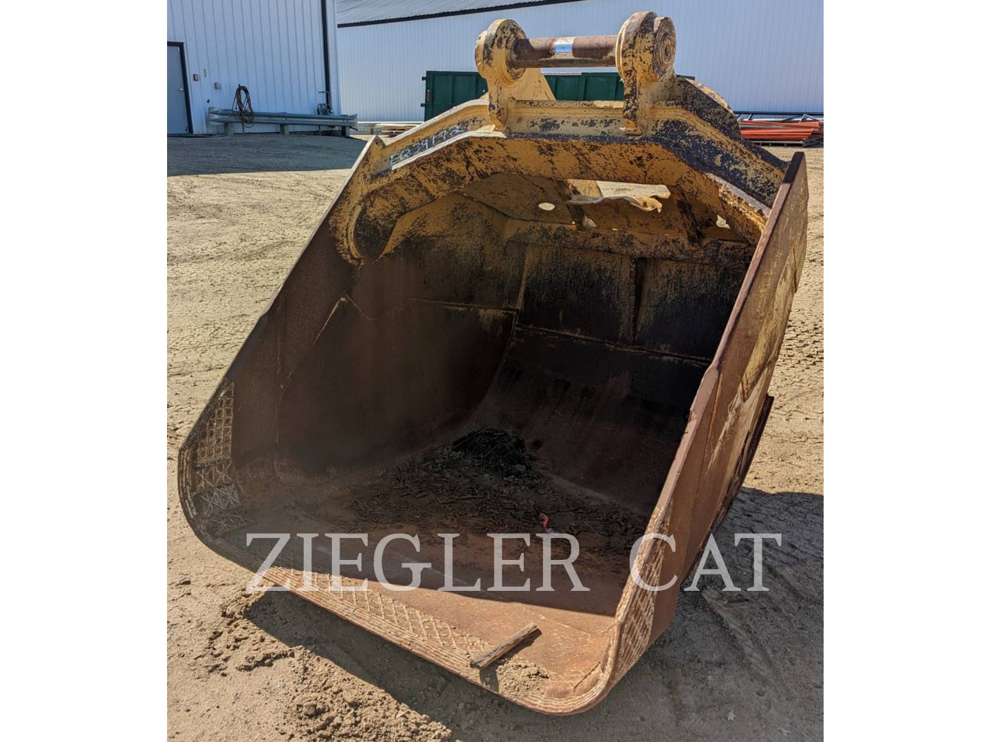 2000 Misc D LINK EMPIRE FBRC60" SAND BUCKET Bucket