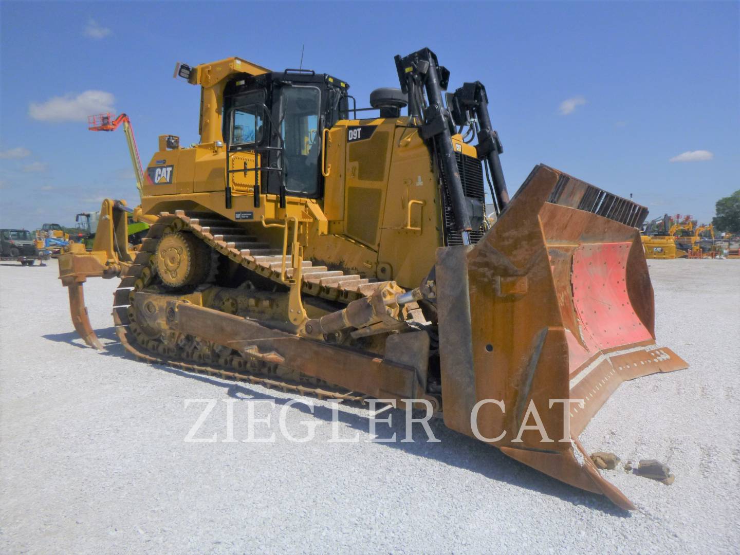 2017 Caterpillar D9T Dozer