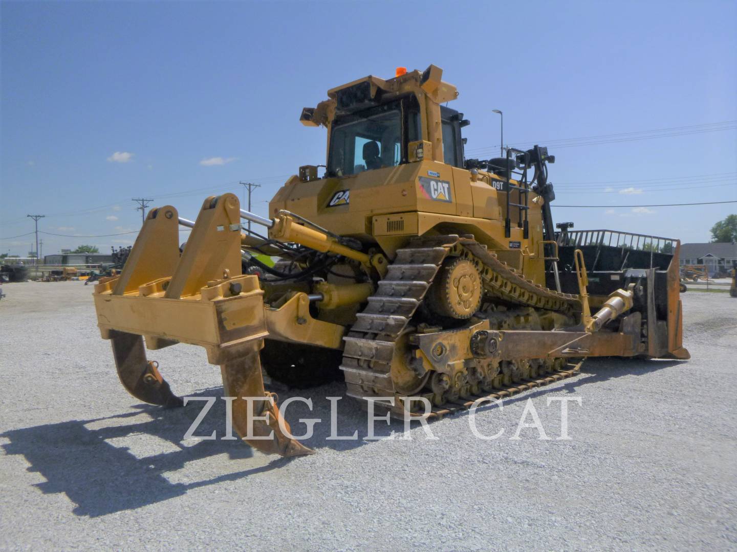 2017 Caterpillar D9T Dozer