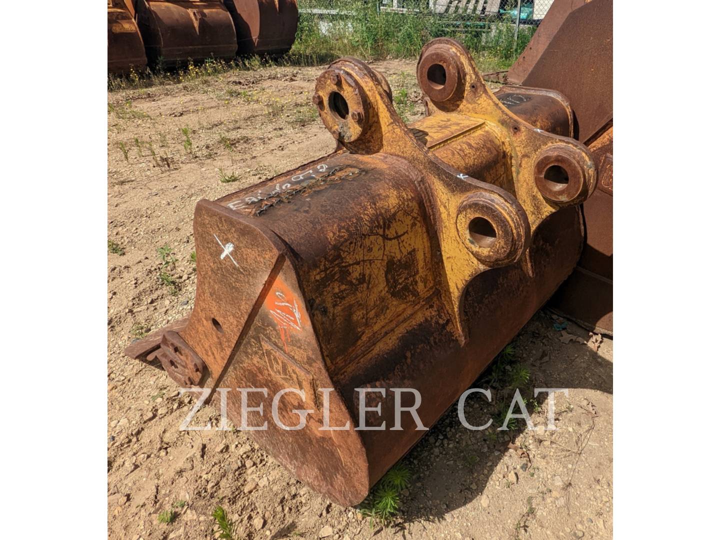 2000 Caterpillar 315LINKAGE48"DIG BUCKET Bucket