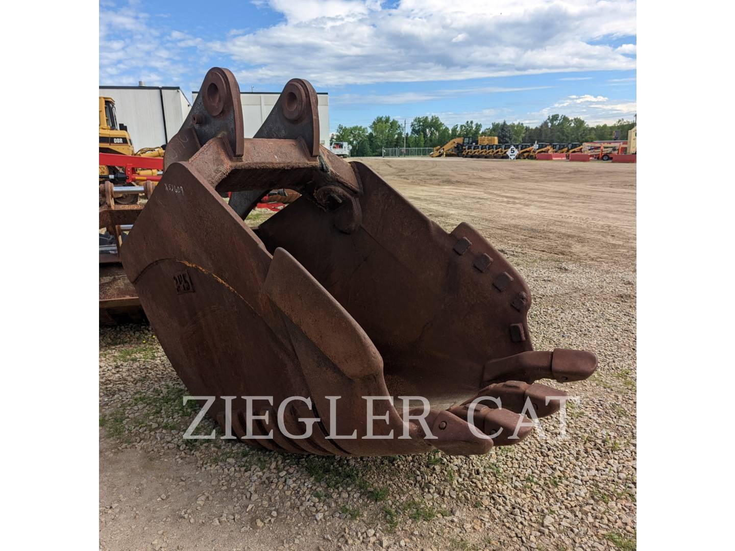 2000 Misc RAVELING52"TBLINKAGEFBRC Bucket