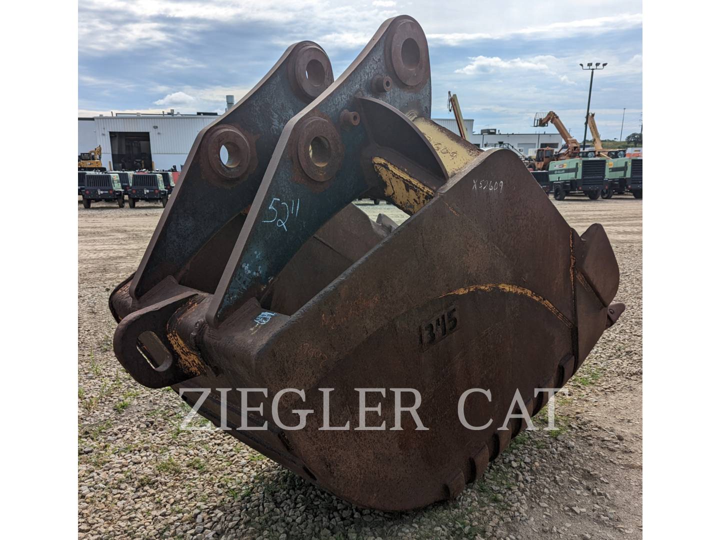 2000 Misc RAVELING52"TBLINKAGEFBRC Bucket