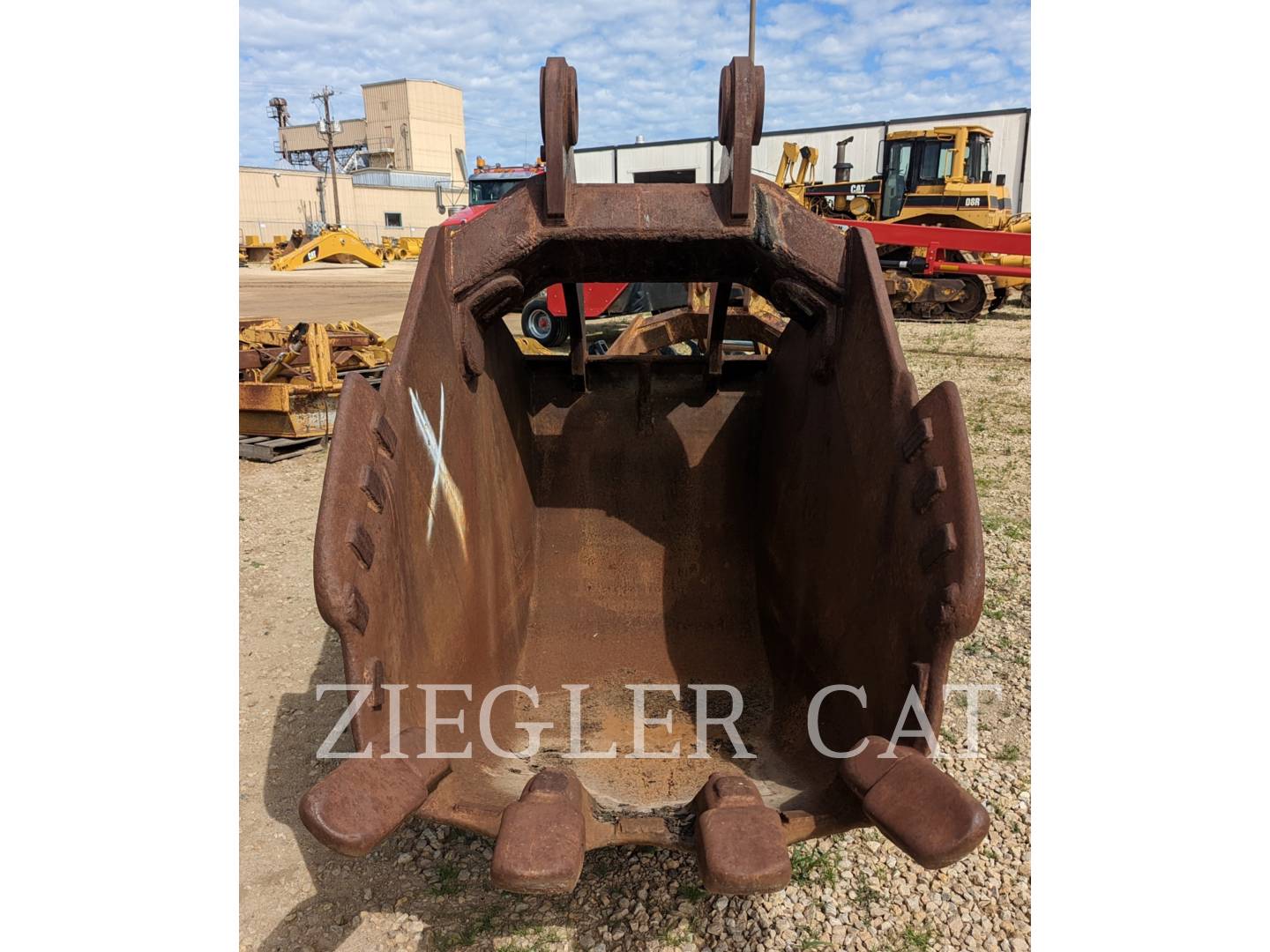 2000 Misc RAVELING52"TBLINKAGEFBRC Bucket