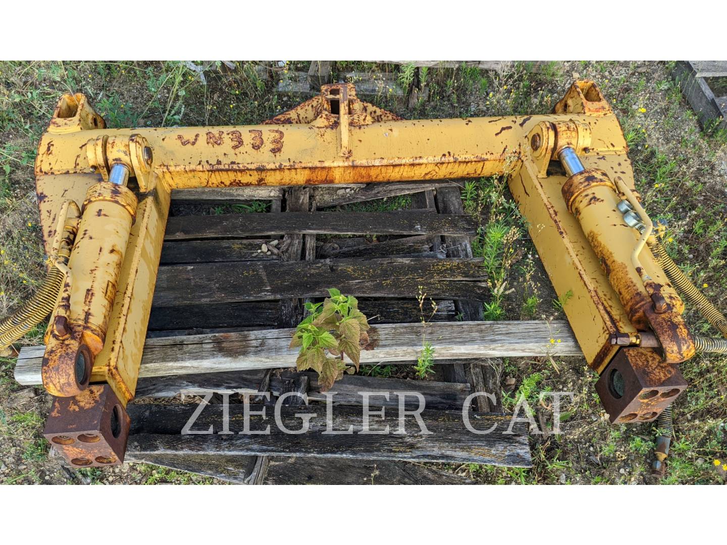 2000 Caterpillar 963 RIPPER Ripper