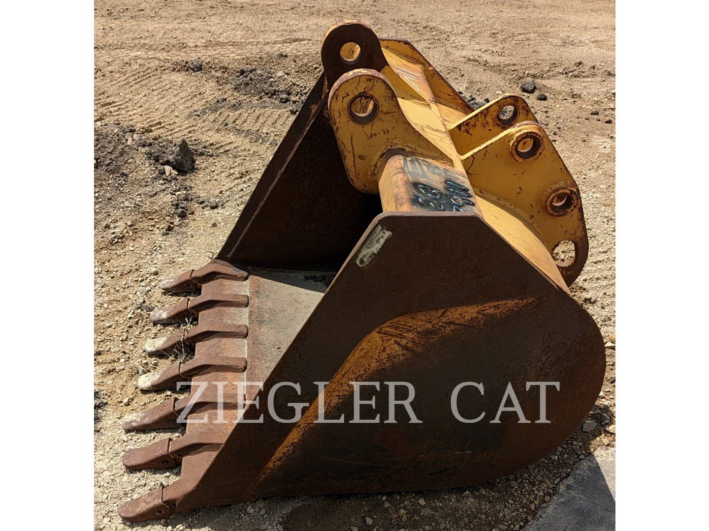 2000 Caterpillar OLDER B SERIES B/H BUCKET Bucket