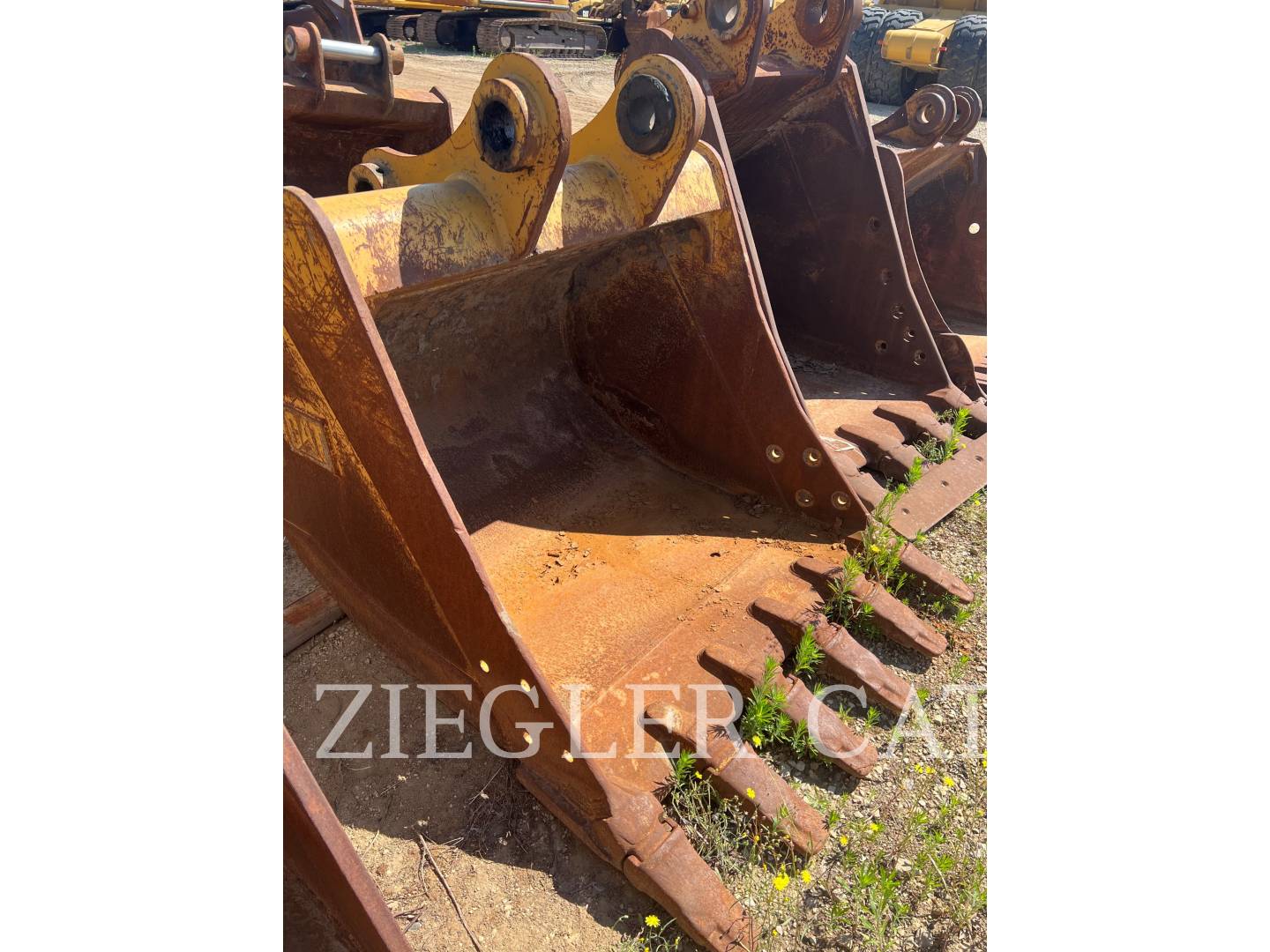 2000 Caterpillar 316 LINK EXCAVATOR BUCKET 48" GENERAL DUTY Bucket