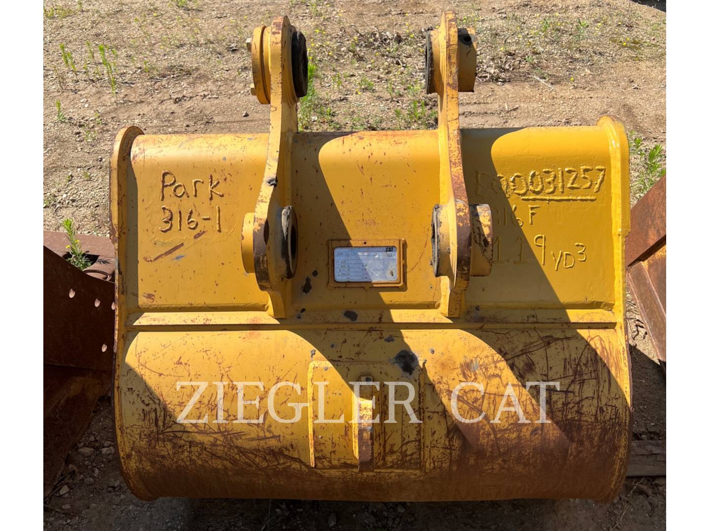 2000 Caterpillar 316 LINK EXCAVATOR BUCKET 48" GENERAL DUTY Bucket