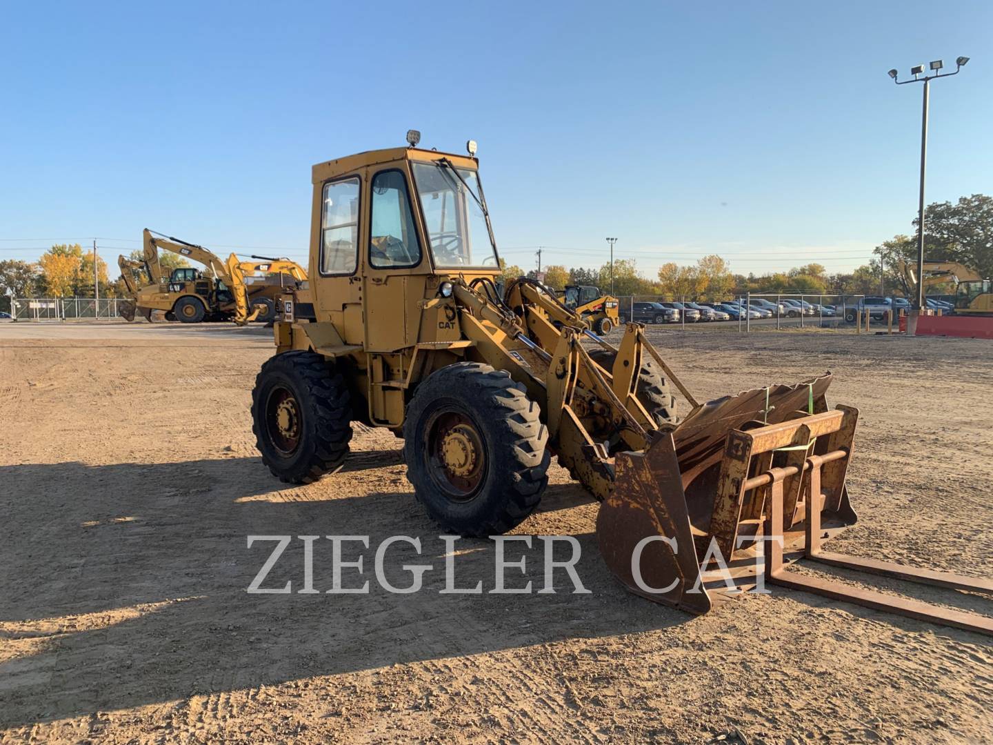 1979 Caterpillar 910 Wheel Loader