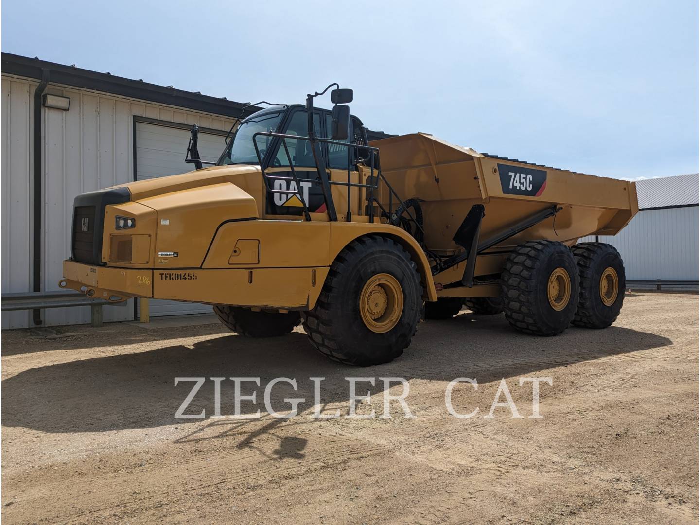 2017 Caterpillar 745C Articulated Truck