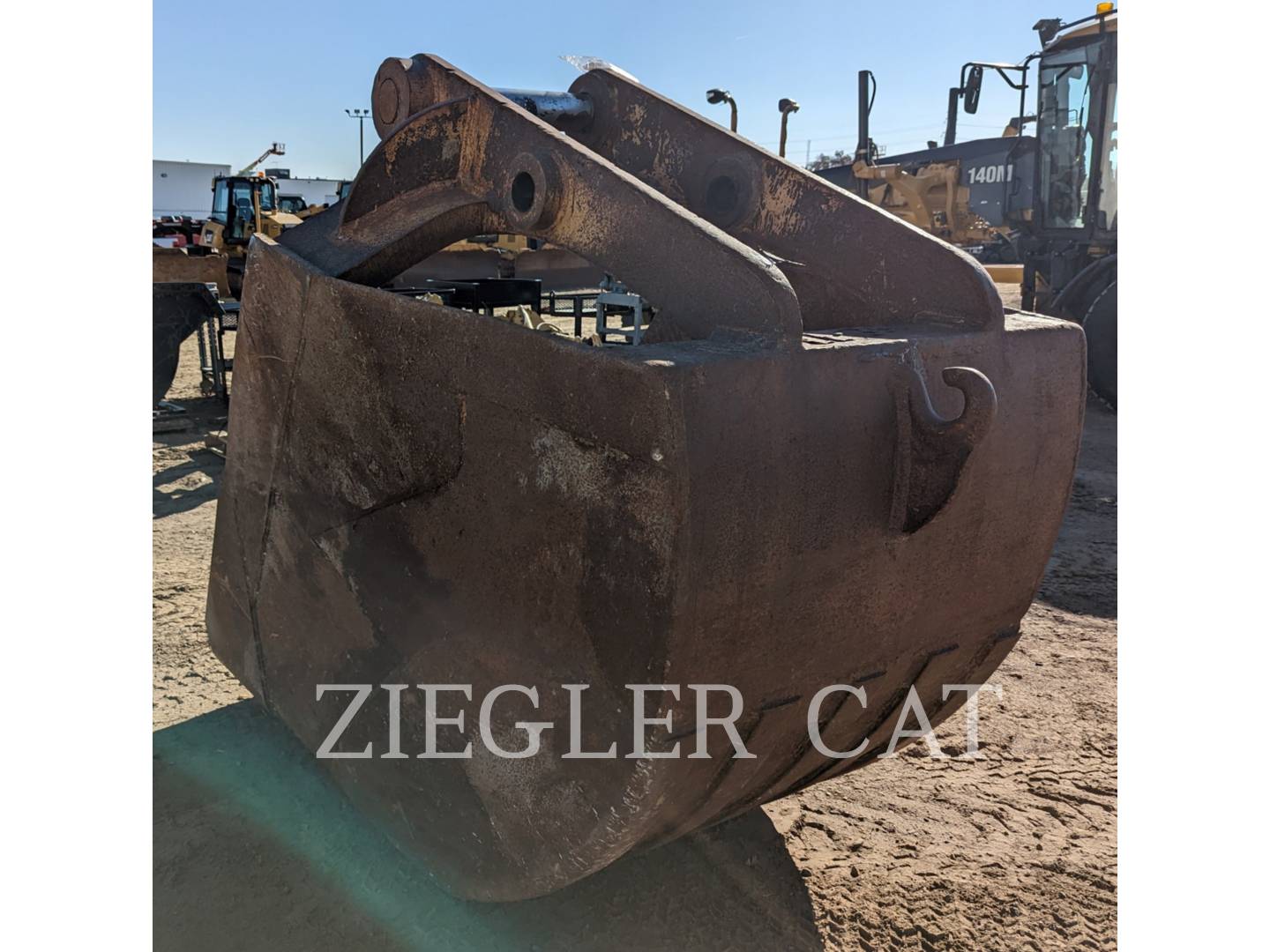 2000 Misc FLINK50"FBRC Bucket