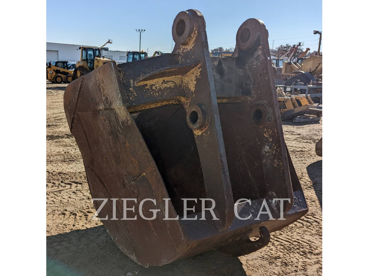 2000 Misc FLINK50"FBRC Bucket