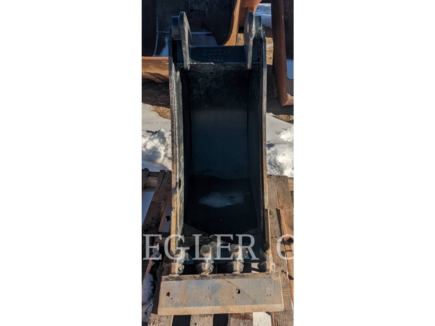 2021 Caterpillar 415-440BHL18"BUCKET Bucket