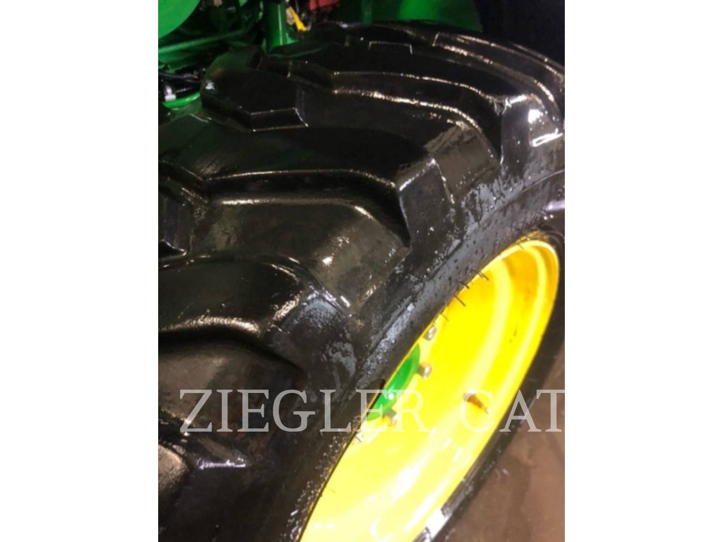 2014 John Deere 4066R Tractor