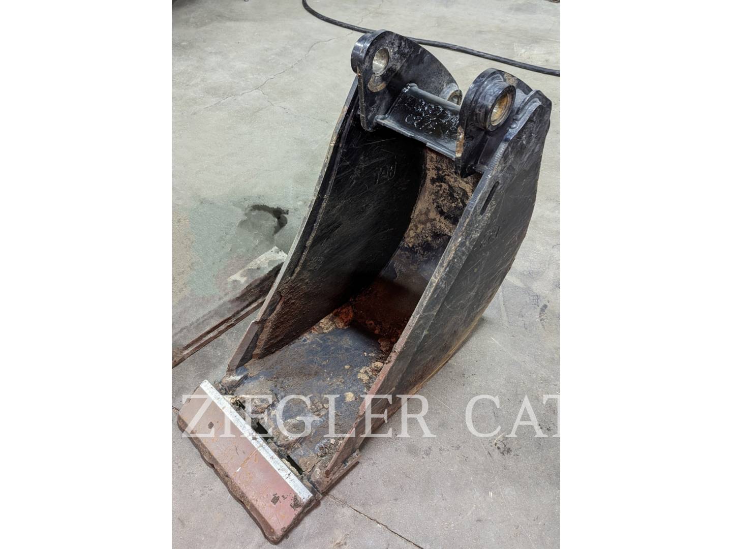 2021 Caterpillar 415-440BHL18"BUCKET Bucket