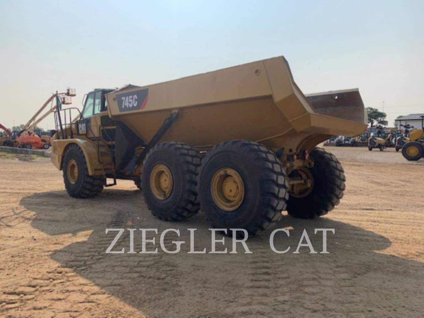 2017 Caterpillar 745C Articulated Truck