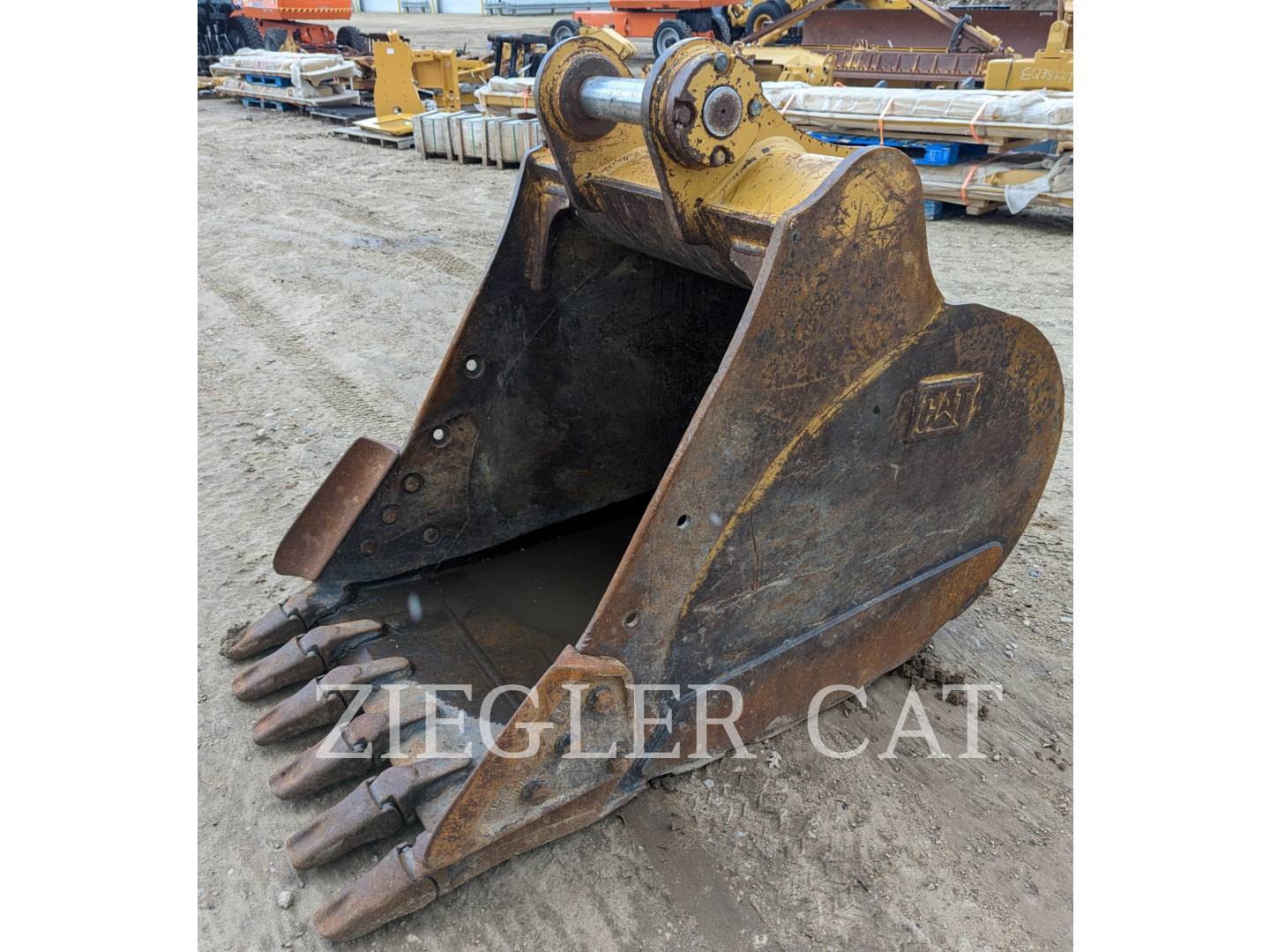 2010 Caterpillar BLINK 42"HDBUCKET Bucket