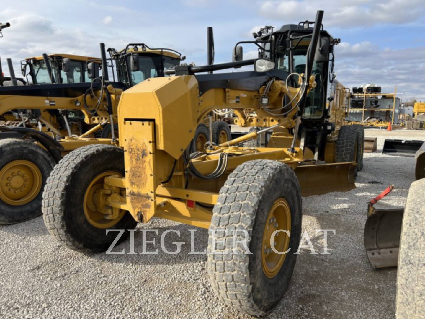 2019 Caterpillar 12M3 Grader - Road