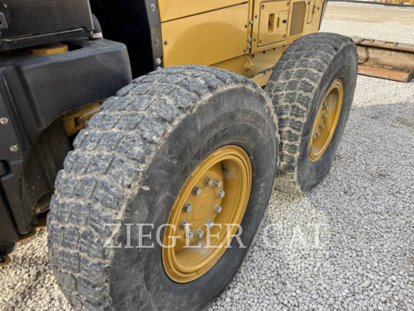 2019 Caterpillar 12M3 Grader - Road