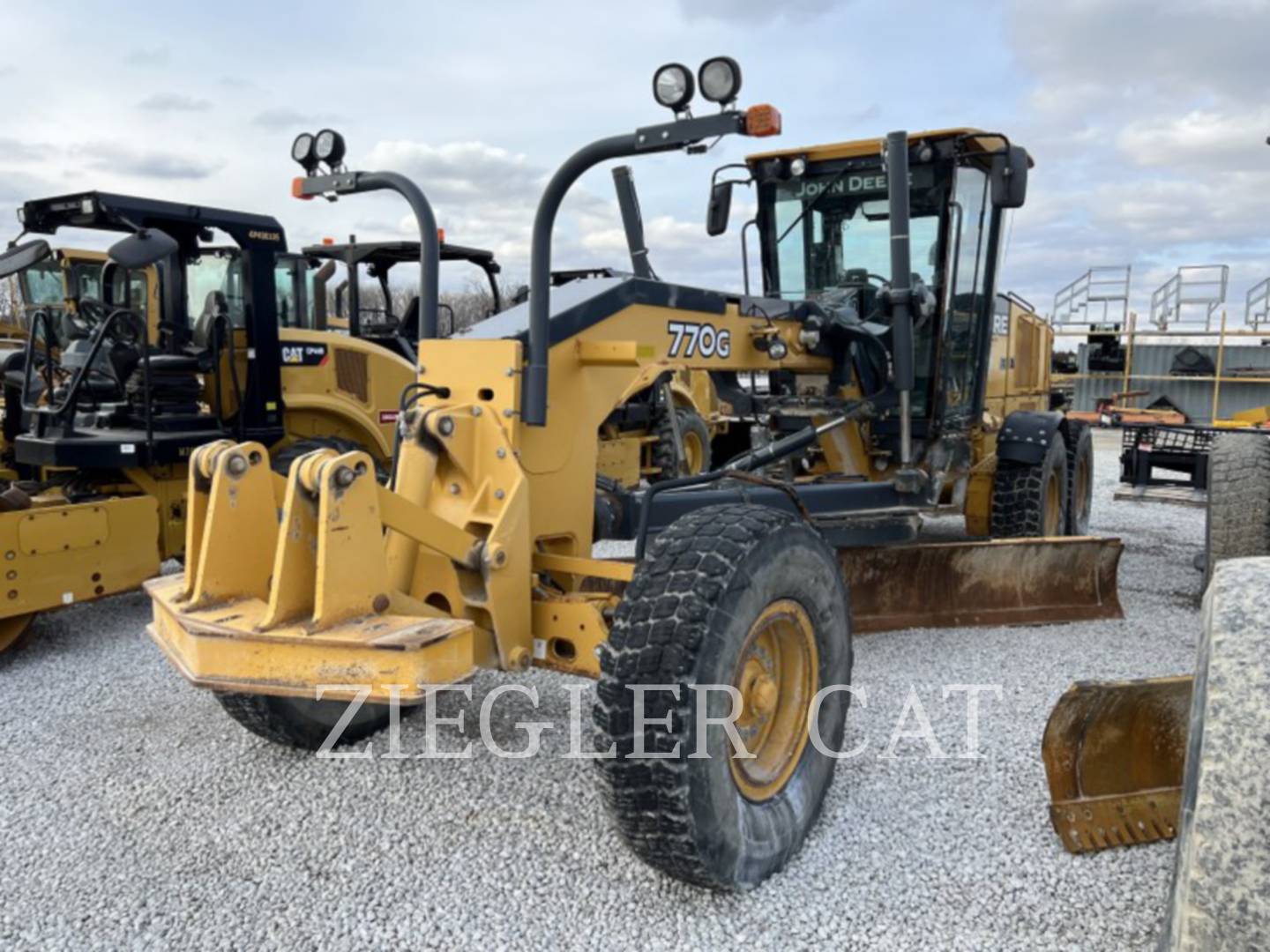 2013 John Deere 770G Grader - Road