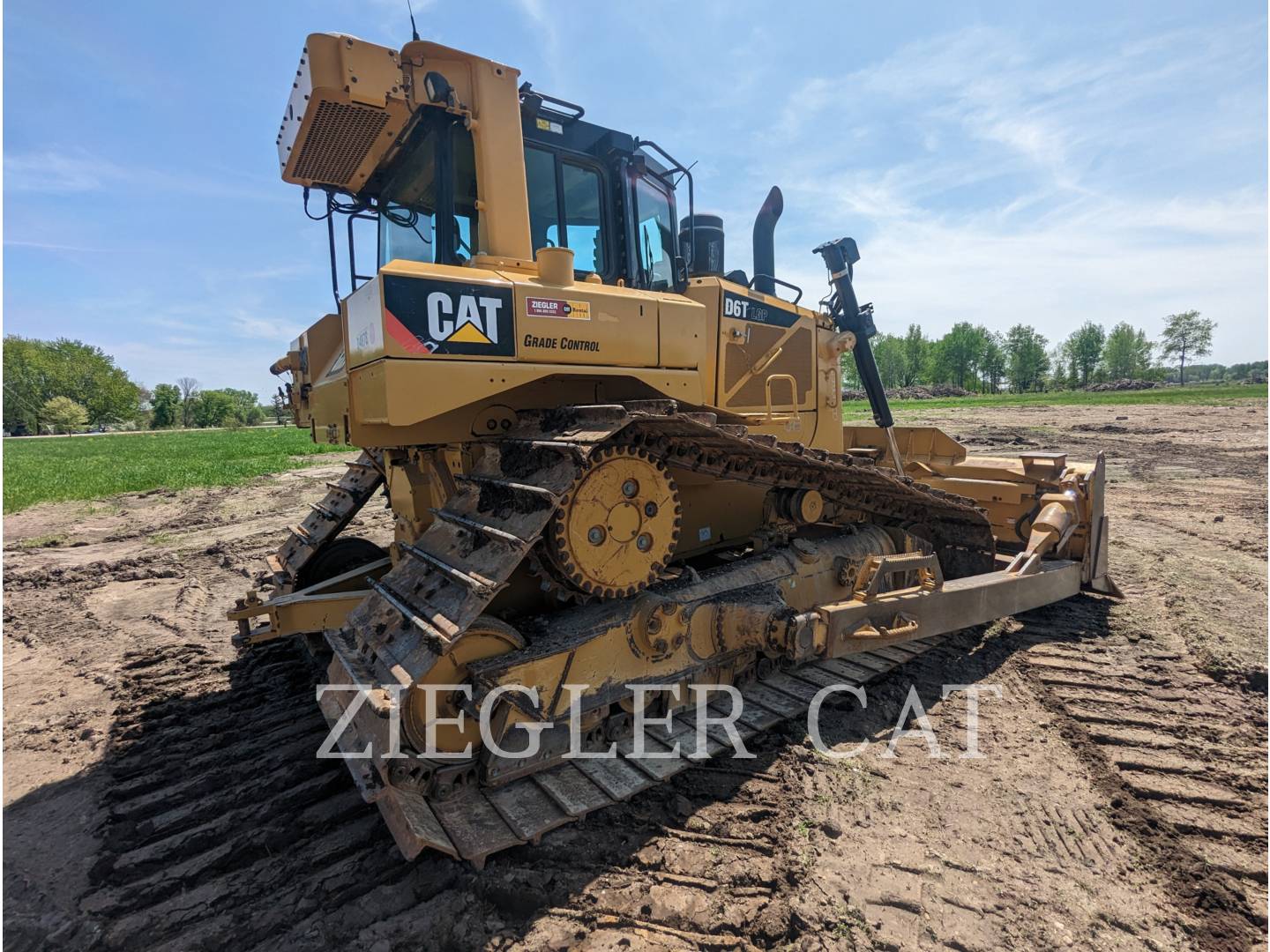 2015 Caterpillar D6T Dozer