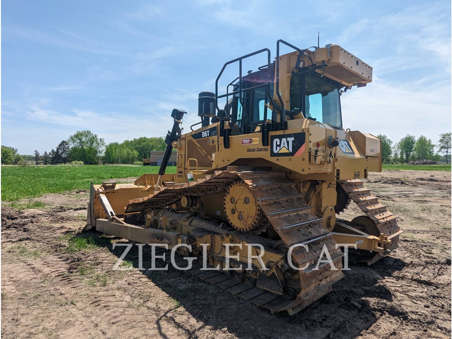 2015 Caterpillar D6T Dozer