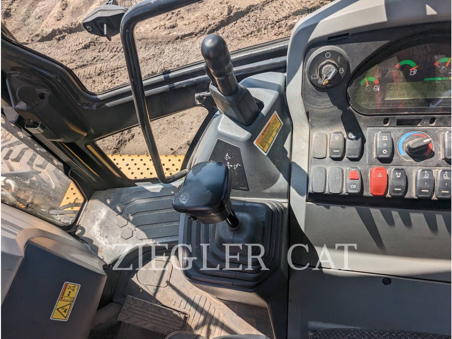 2016 Caterpillar 430F Tractor Loader Backhoe