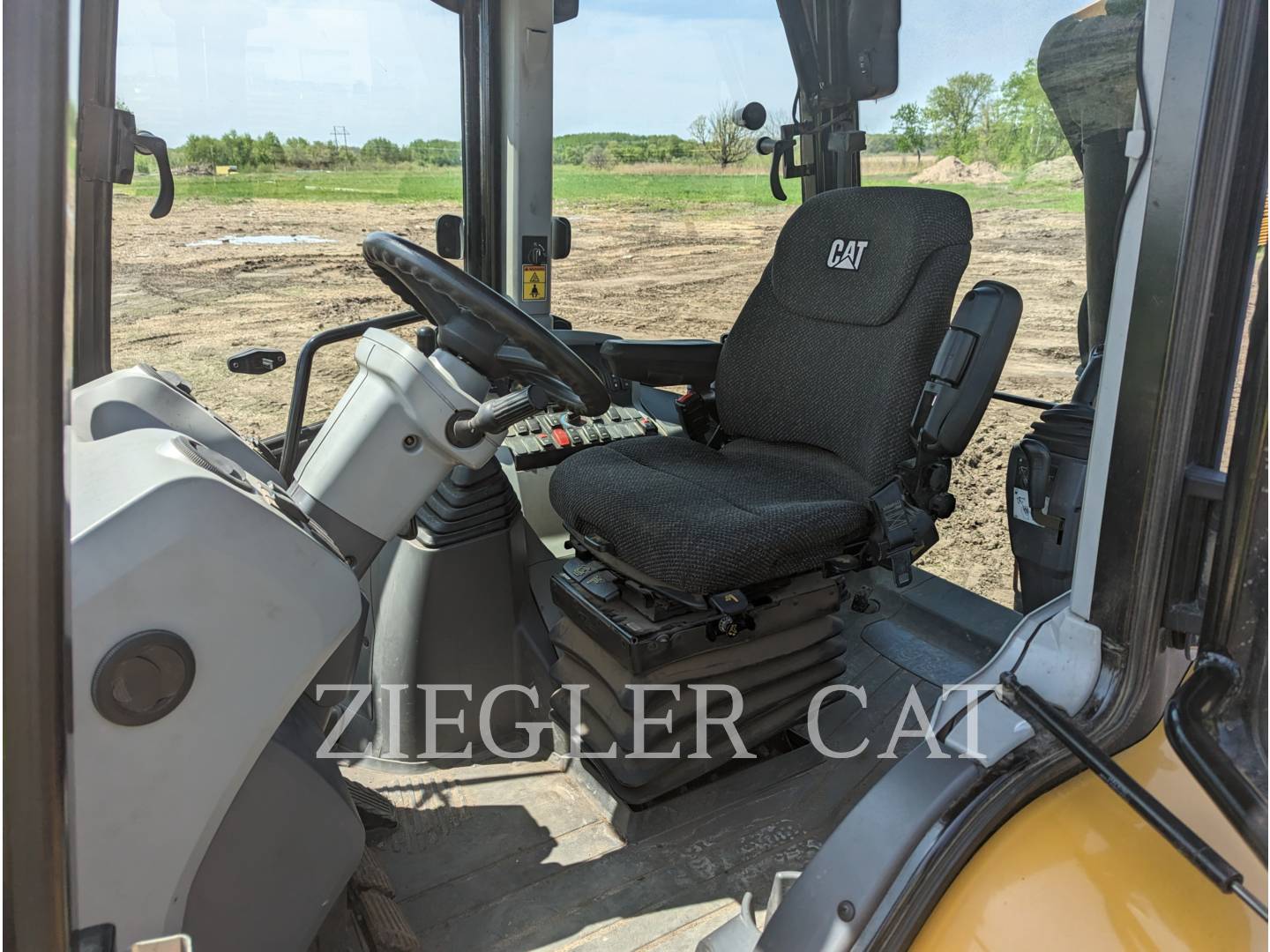 2016 Caterpillar 430F Tractor Loader Backhoe