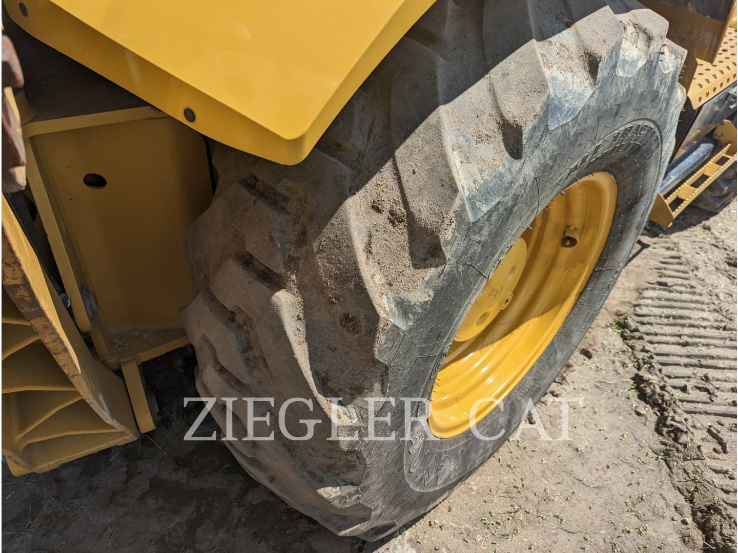 2016 Caterpillar 430F Tractor Loader Backhoe