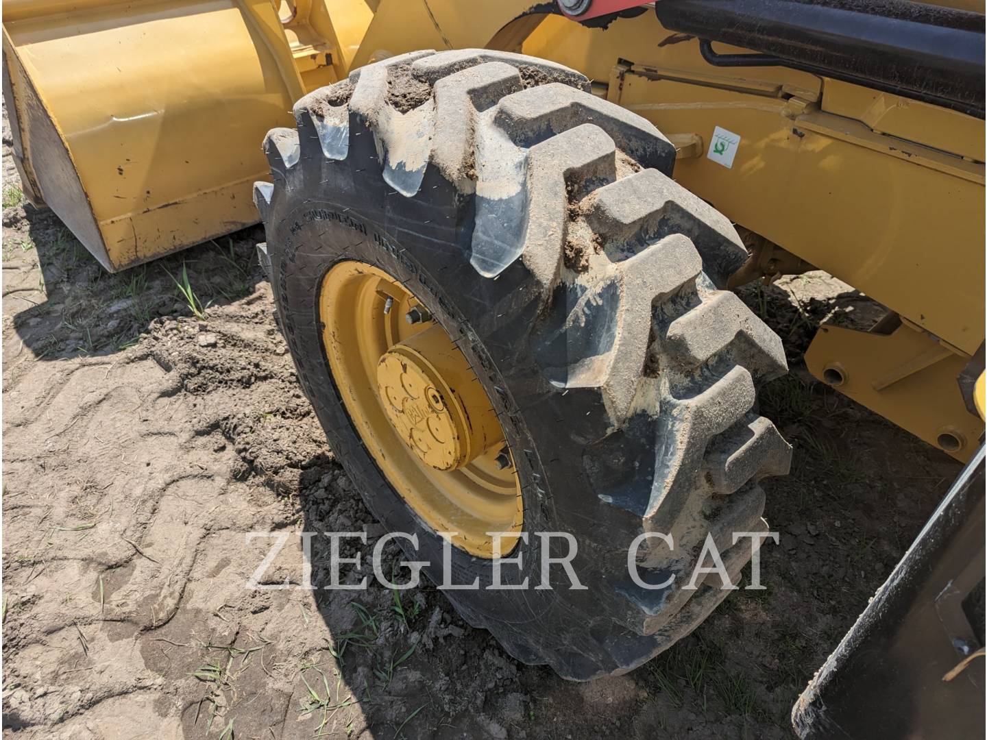 2016 Caterpillar 430F Tractor Loader Backhoe