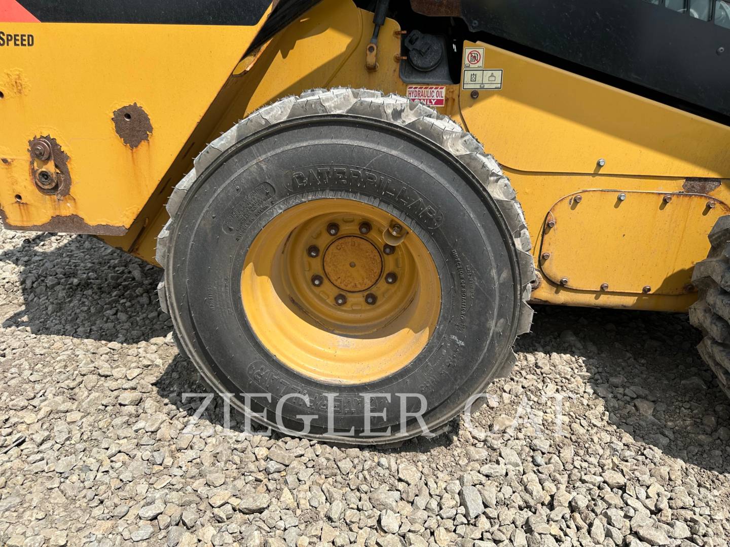 2015 Caterpillar 262D Skid Steer Loader