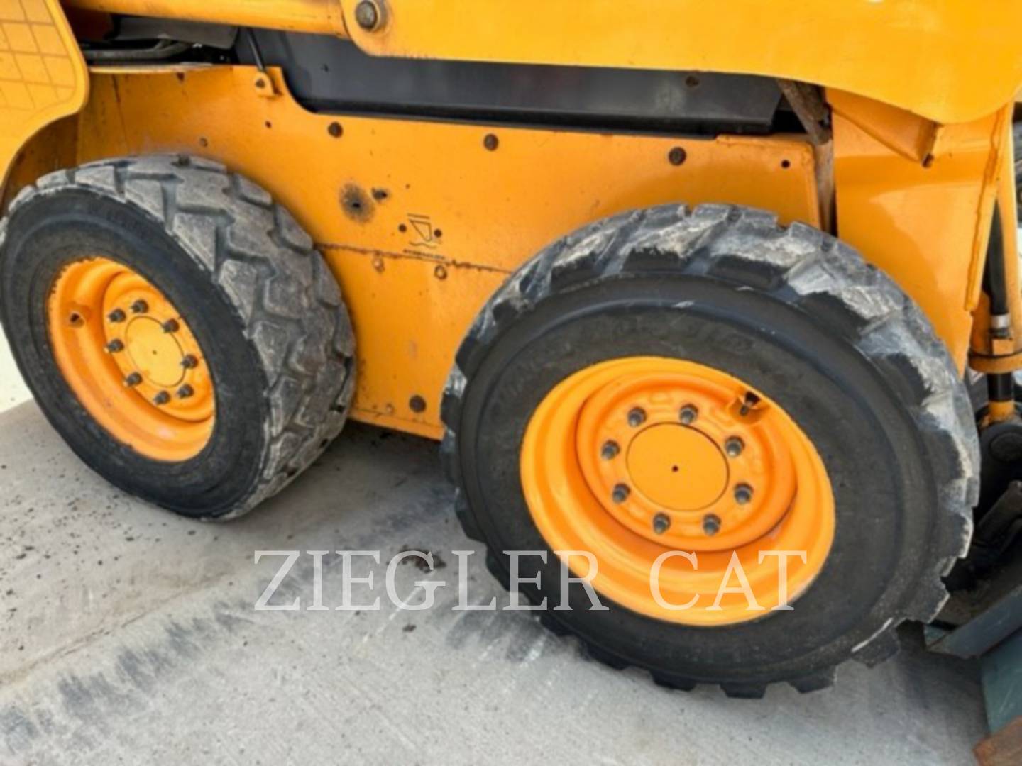 2010 Mustang Mfg. 2056 Skid Steer Loader