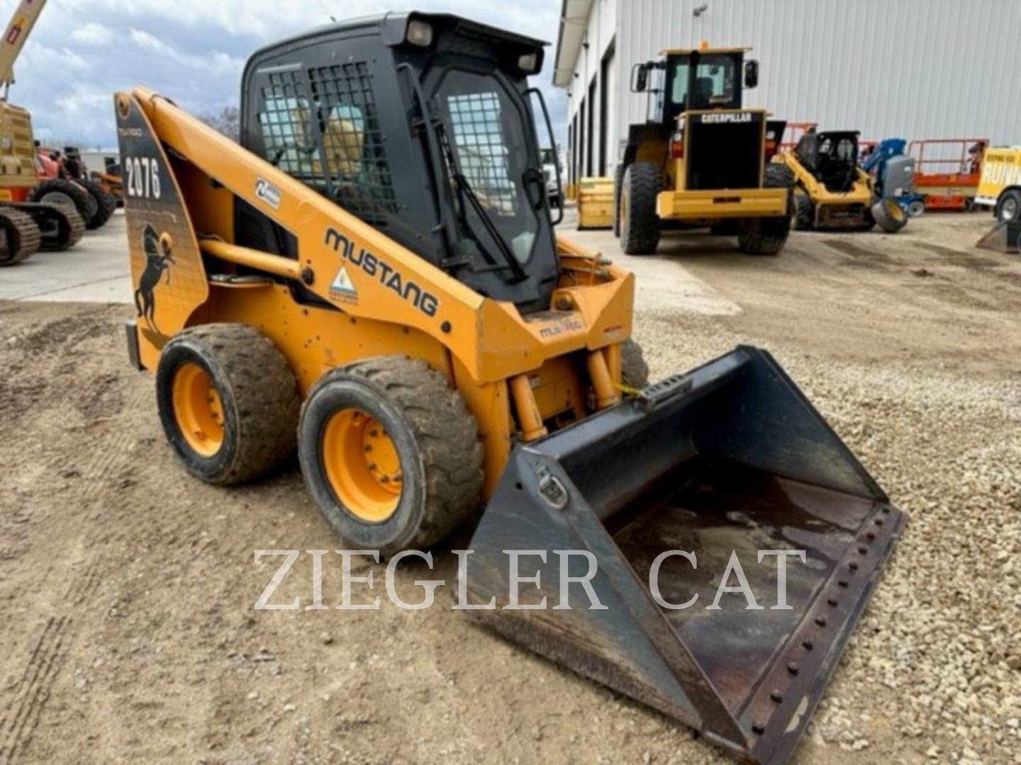 2007 Mustang Mfg. 2076 Skid Steer Loader