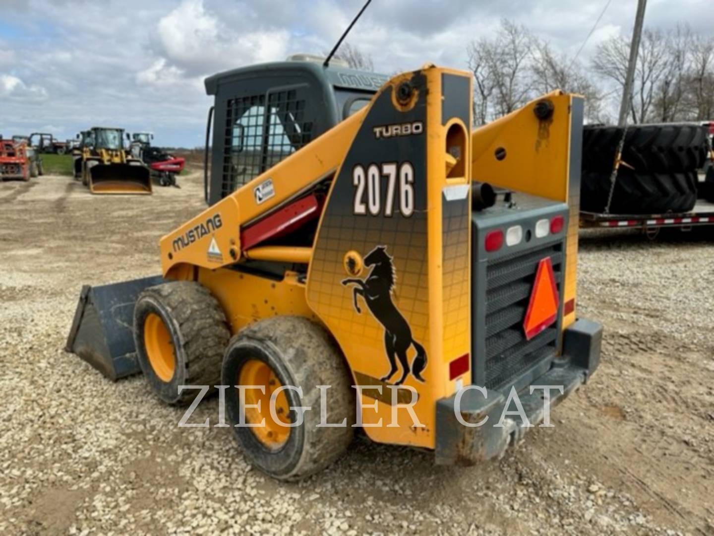 2007 Mustang Mfg. 2076 Skid Steer Loader