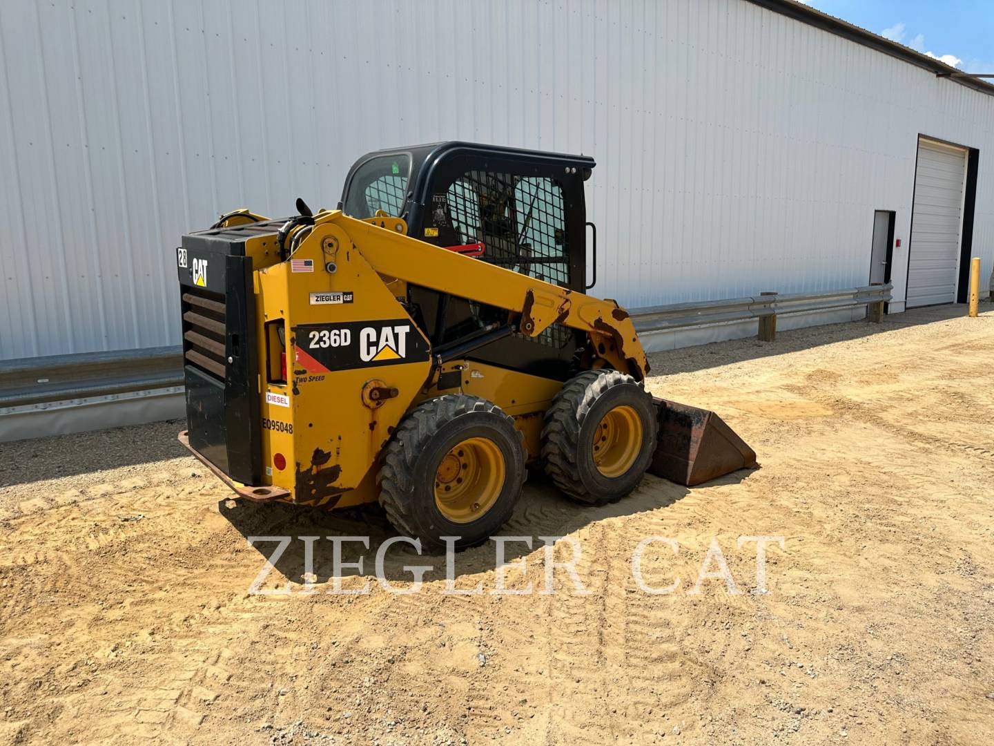 2015 Caterpillar 236D Skid Steer Loader