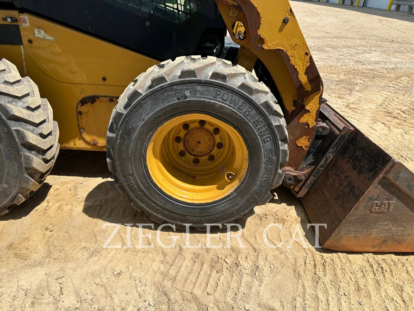 2015 Caterpillar 236D Skid Steer Loader